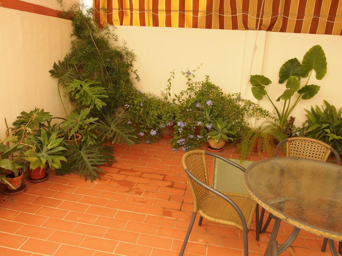 Apartamento Con Patio Cerca Mezquita กอร์โดบา ภายนอก รูปภาพ