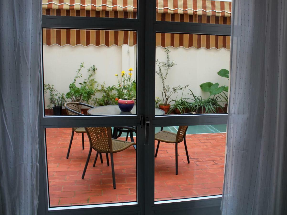 Apartamento Con Patio Cerca Mezquita กอร์โดบา ภายนอก รูปภาพ