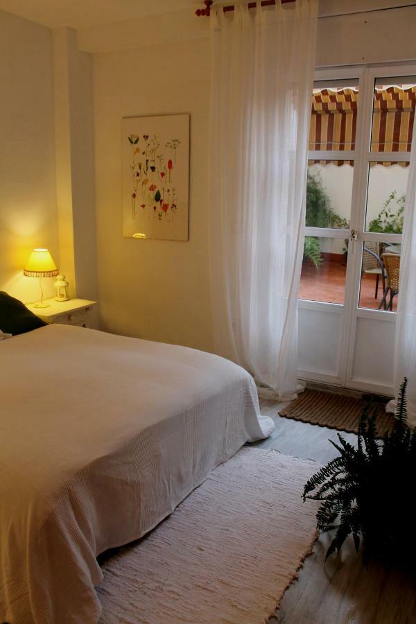 Apartamento Con Patio Cerca Mezquita กอร์โดบา ภายนอก รูปภาพ