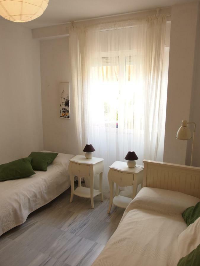 Apartamento Con Patio Cerca Mezquita กอร์โดบา ภายนอก รูปภาพ